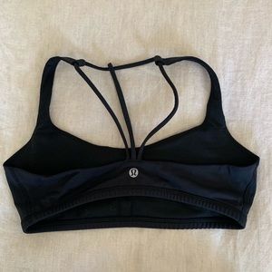 Lululemon sports bra size 8